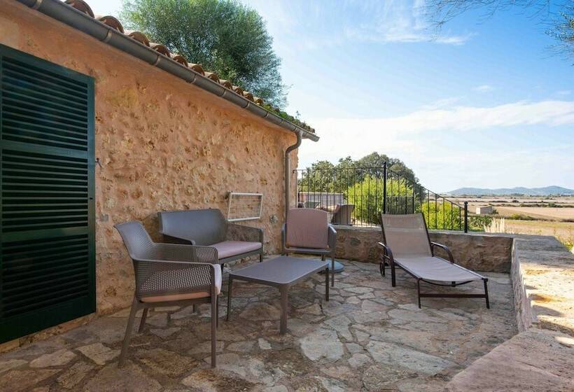 سوییت جونیور, Finca Son Roig by Valentin