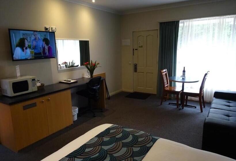 Executive Room, Victoria Lodge Motor Inn & Apartments