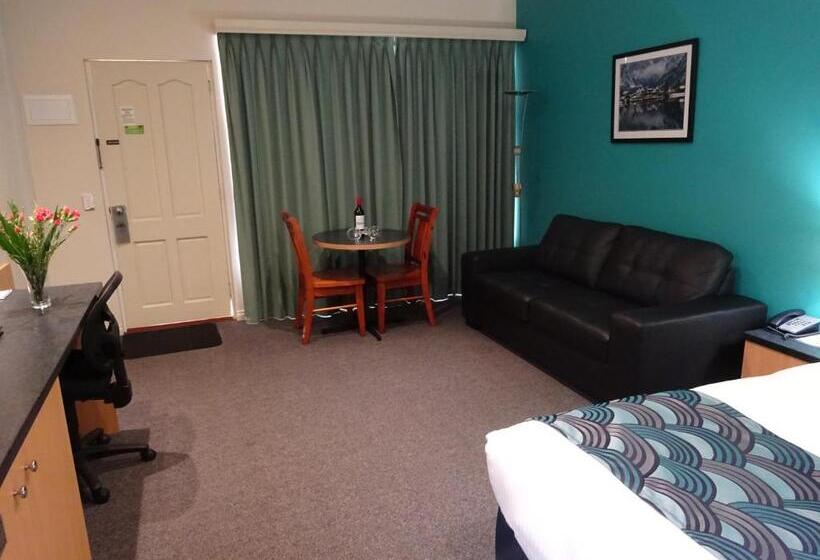 Executive Room, Victoria Lodge Motor Inn & Apartments