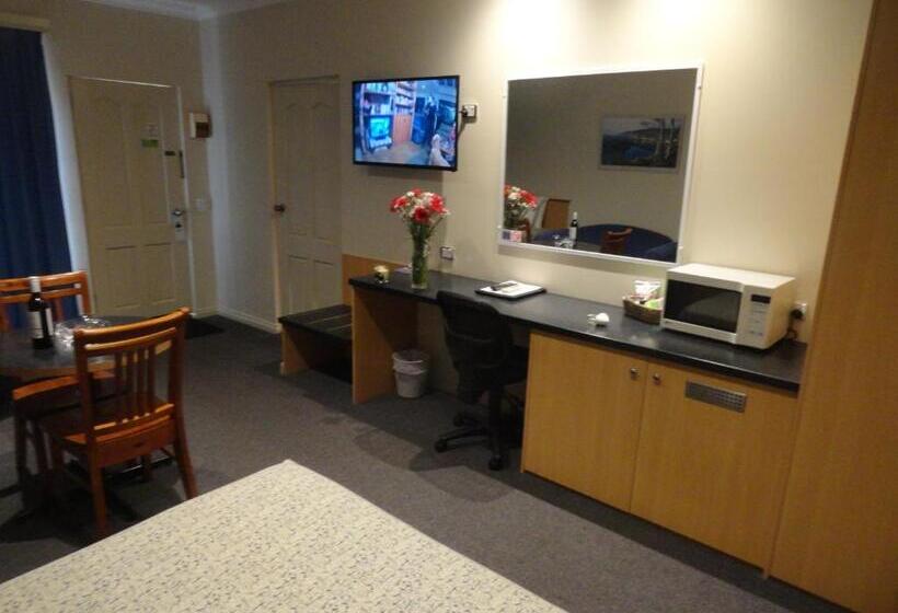 Executive Room, Victoria Lodge Motor Inn & Apartments