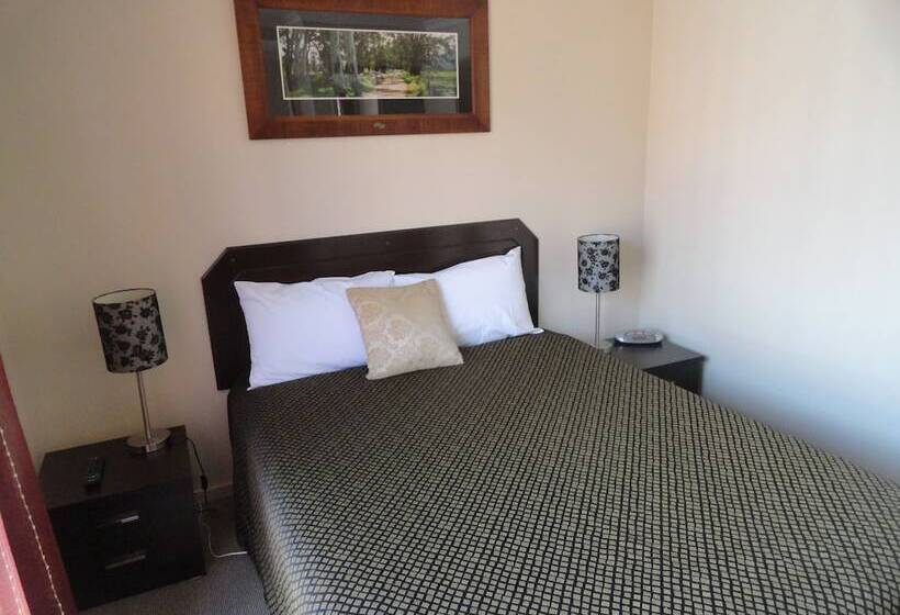 1 Bedroom Apartment, Victoria Lodge Motor Inn & Apartments