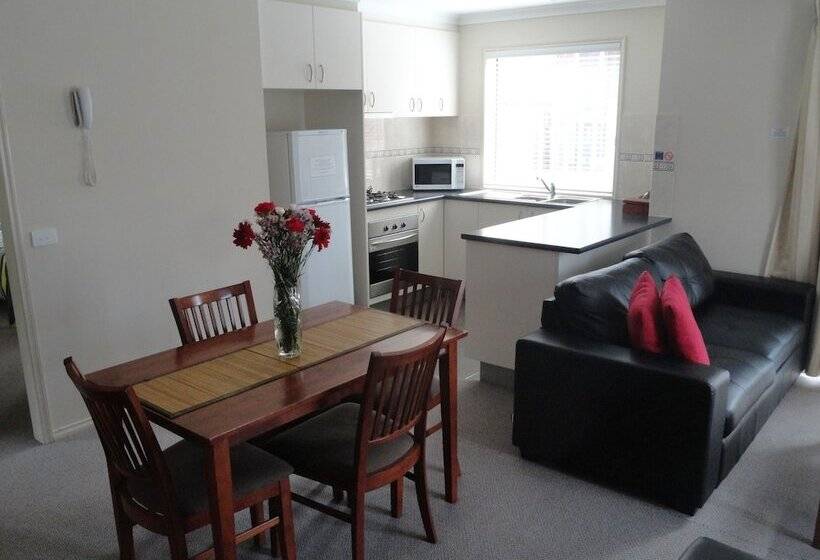 2 Bedroom Apartment, Victoria Lodge Motor Inn & Apartments