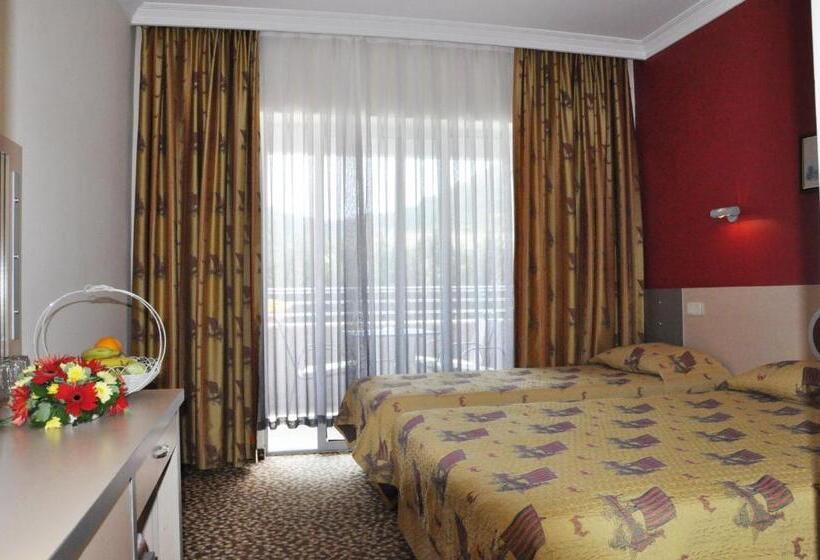 اتاق استاندارد با چشم‌انداز باغ, Grand Viking Hotel   All Inclusive