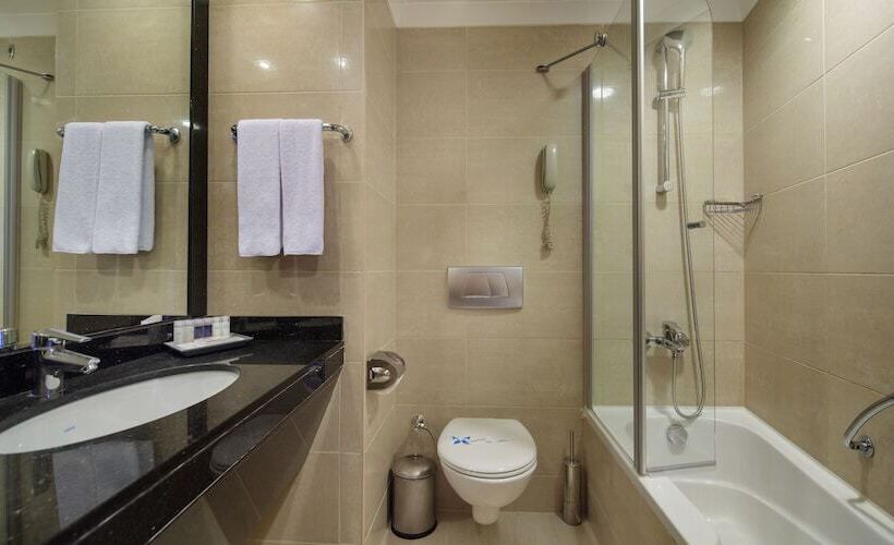 اتاق اکونومی, Liberty Hotels Lara