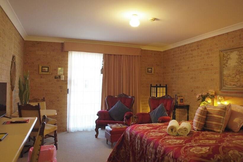 اتاق استاندارد, White Lanterns Motel