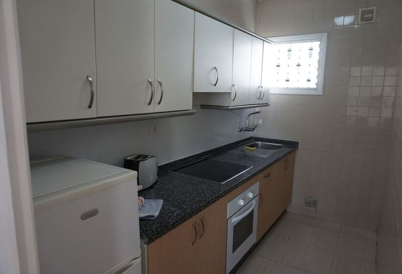 استودیوی استاندارد, El Sombrero Apartments Los Gigantes