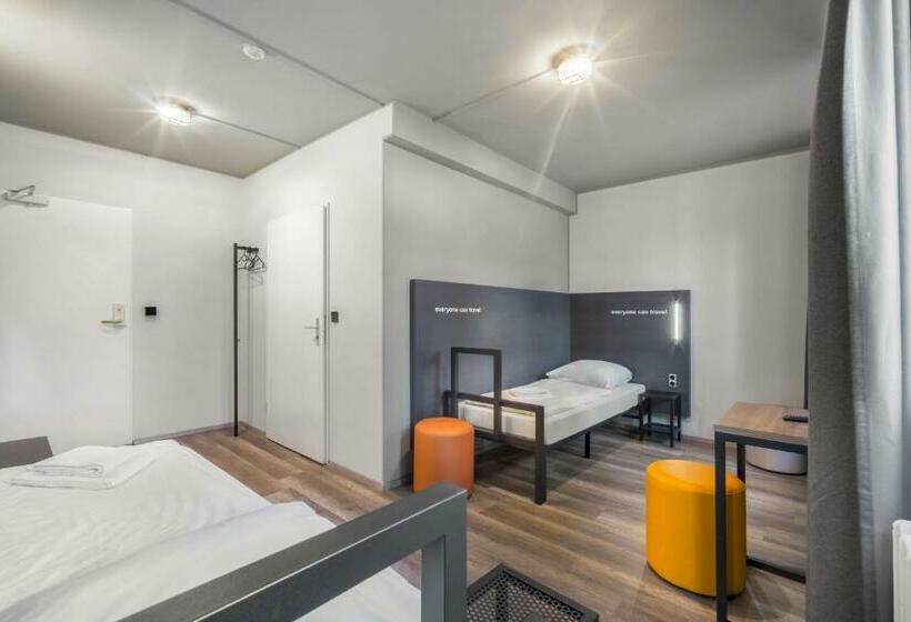 Standard Room, A&o Dresden Hauptbahnhof