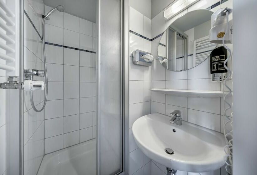 اتاق استاندارد چهار تخته, a&o Dresden Hauptbahnhof
