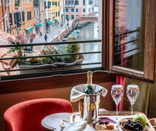 اتاق لوکس با چشم‌انداز, Excess Venice Boutique Hotel & Private Spa   Adults Only