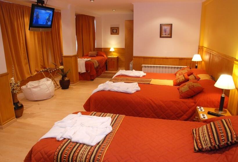 Standard Quadruple Room, Los Naranjos