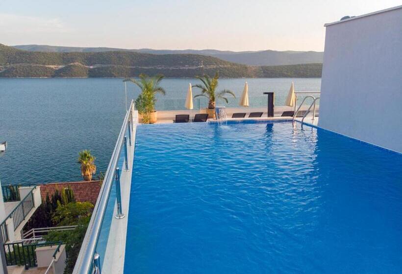 اتاق استاندارد, Villa Nova