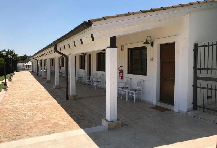 اتاق لوکس سه تخته, Relais Masseria Serritella
