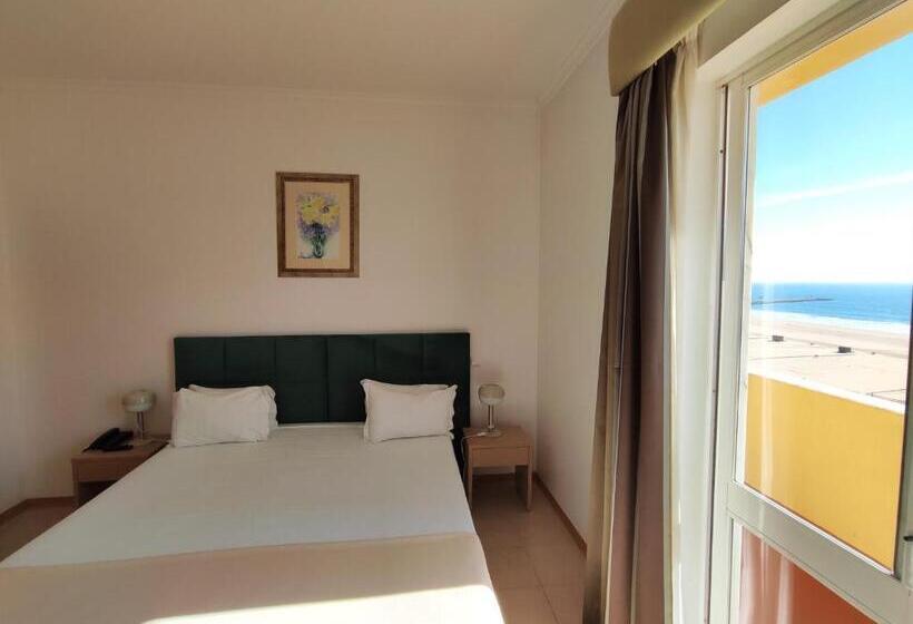 اتاق اساندارد با چشم‌انداز جانبی به دریا, Santa Catarina Algarve