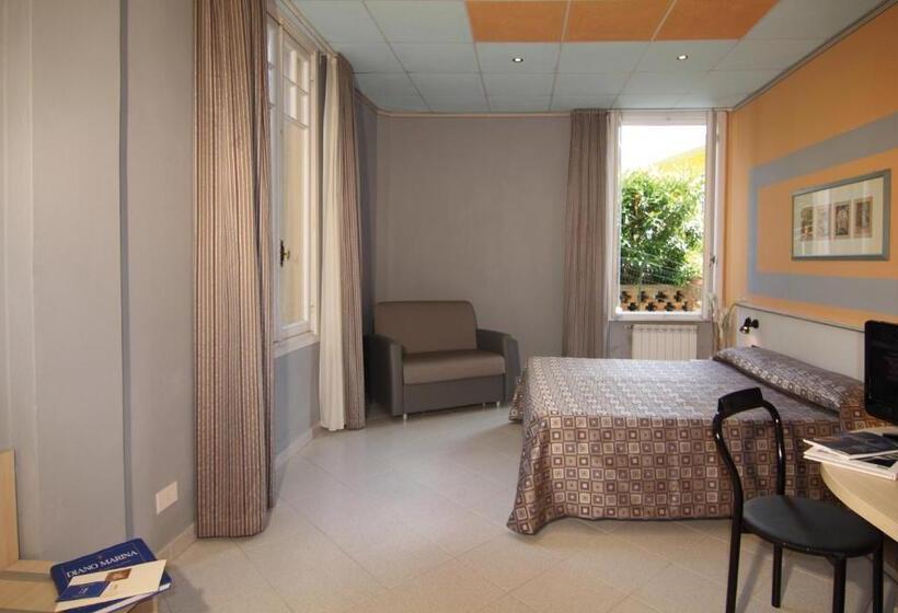 اتاق استاندارد سه نفره, Villa Igea