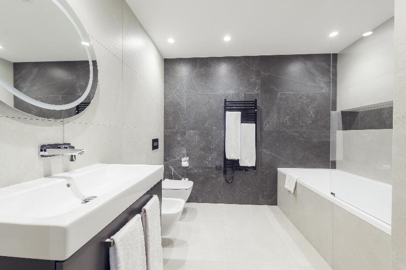 سوییت جونیور, Mamaison Residence Diana