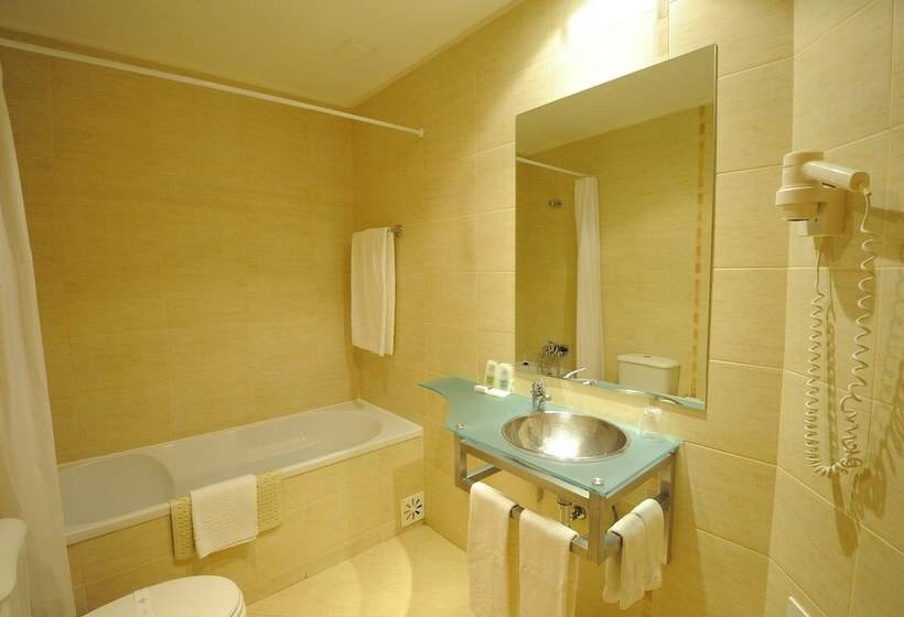 带1个卧室的带阳台的公寓, Oceano Atlantico Apartamentos Turisticos