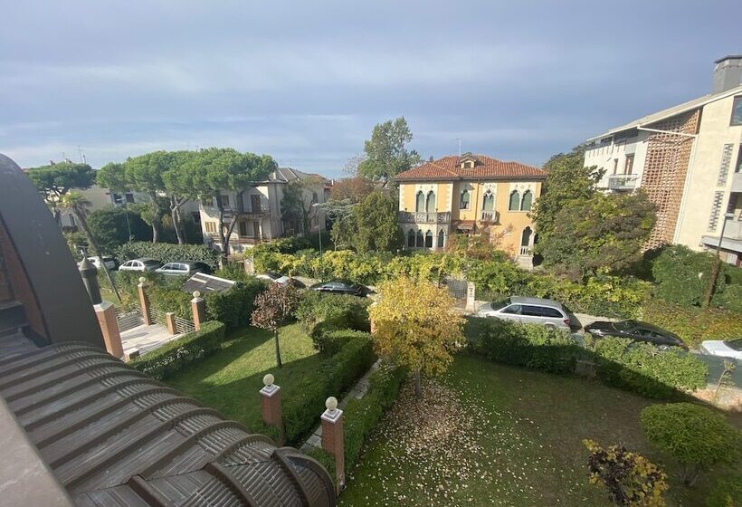اتاق خانوادگی, Db Villas Le Ville Del Lido Resort