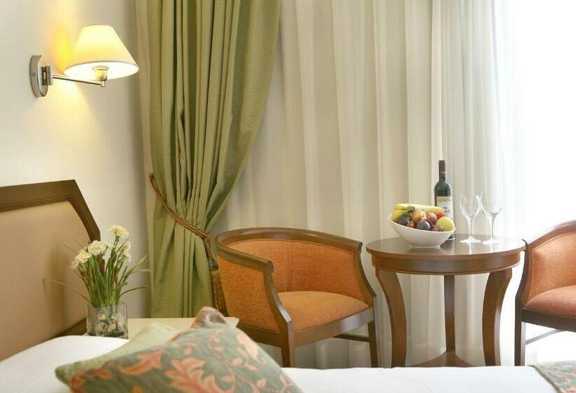 اتاق استاندارد یک تخته با چشم‌انداز, Aquamare Beach Hotel & Spa