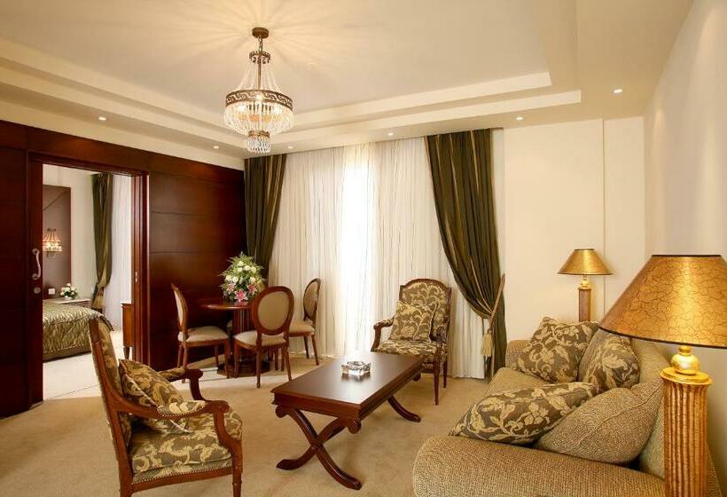 سوئیت اجرایی با چشم‌انداز دریا, Aquamare Beach Hotel & Spa