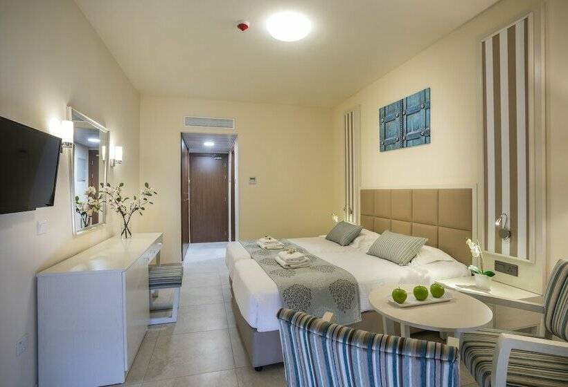 Superior Interior Room, Aquamare Beach Hotel & Spa