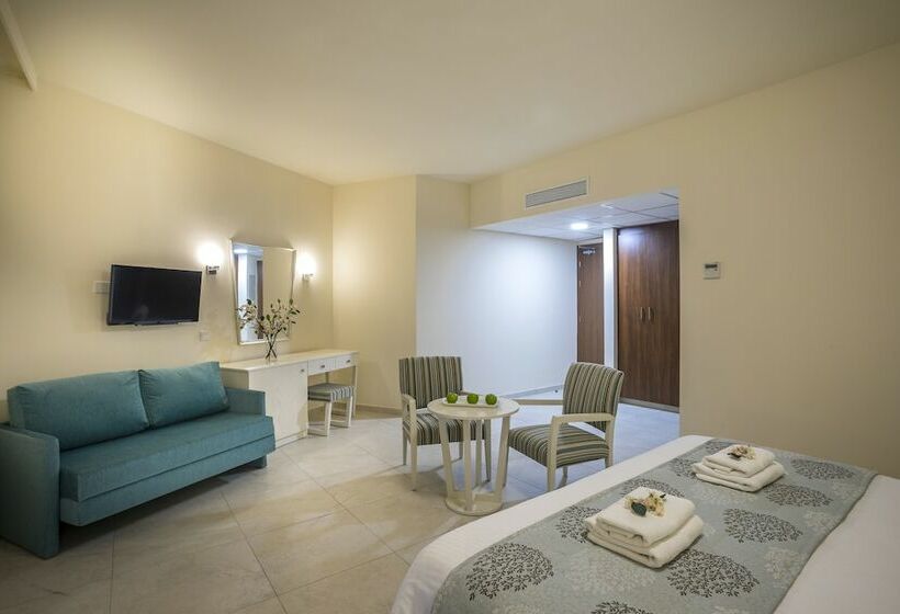 اتاق لوکس با چشم‌انداز دریا, Aquamare Beach Hotel & Spa