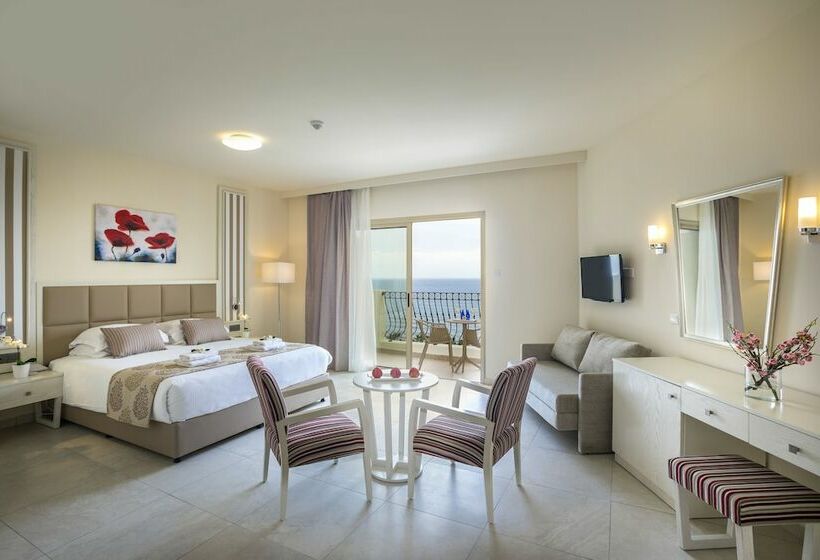 اتاق لوکس با چشم‌انداز دریا, Aquamare Beach Hotel & Spa
