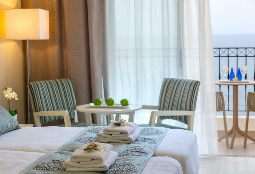 اتاق سوپریور با چشم‌انداز دریا, Aquamare Beach Hotel & Spa
