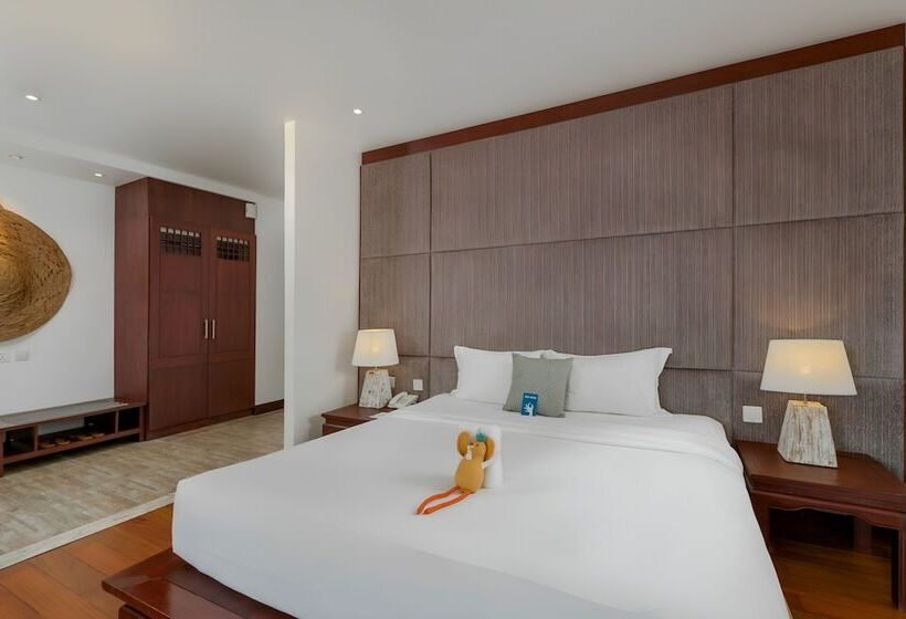 Deluxe Room, Baan Laimai Beach Resort & Spa  Sha Extra Plus