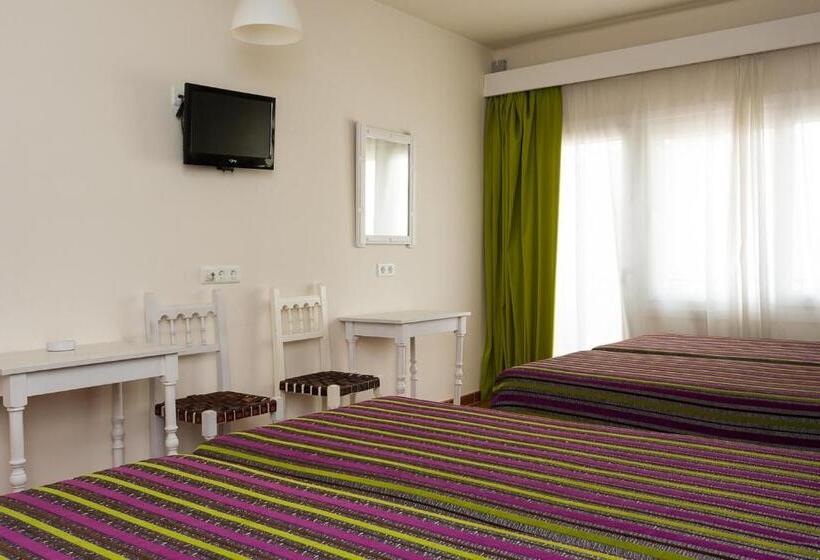 اتاق استاندارد چهار تخته, Hostal Sol Y Miel