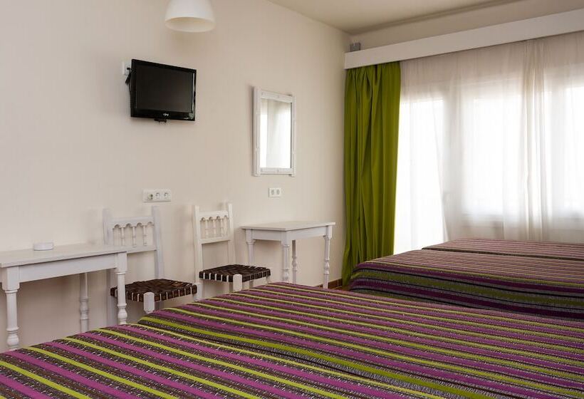 Chambre Quadruple Standard, Hostal Sol Y Miel