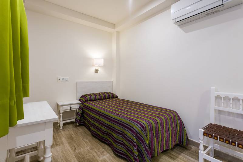 اتاق استاندارد یک نفره, Hostal Sol Y Miel