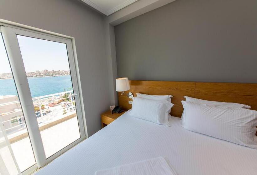 Triple Room Sea View, Agimi