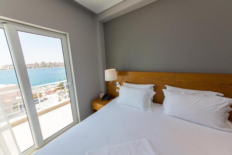 Triple Room Sea View, Agimi