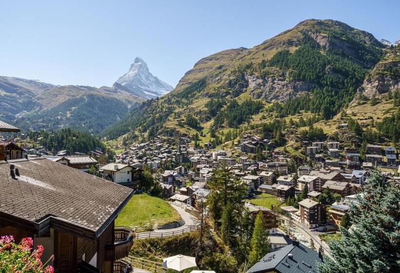 اتاق سوپریور با چشم‌انداز, Alpenroyal