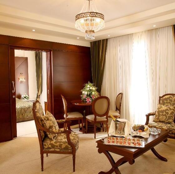سوئیت اجرایی با چشم‌انداز دریا, Aquamare Beach Hotel & Spa