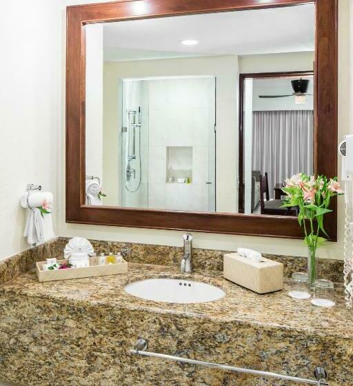 اتاق لوکس با چشم‌انداز دریا, Bluebay Grand Esmeralda - All Inclusive