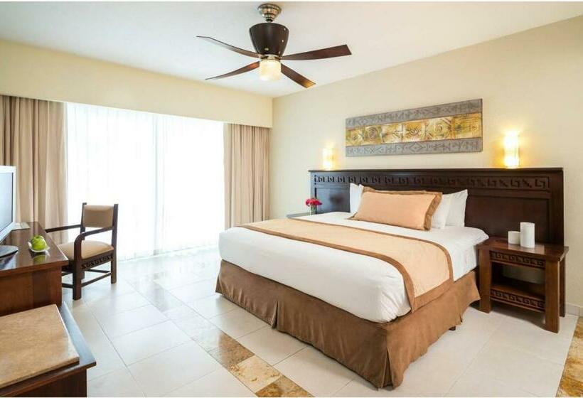 اتاق لوکس با چشم‌انداز دریا, Bluebay Grand Esmeralda - All Inclusive