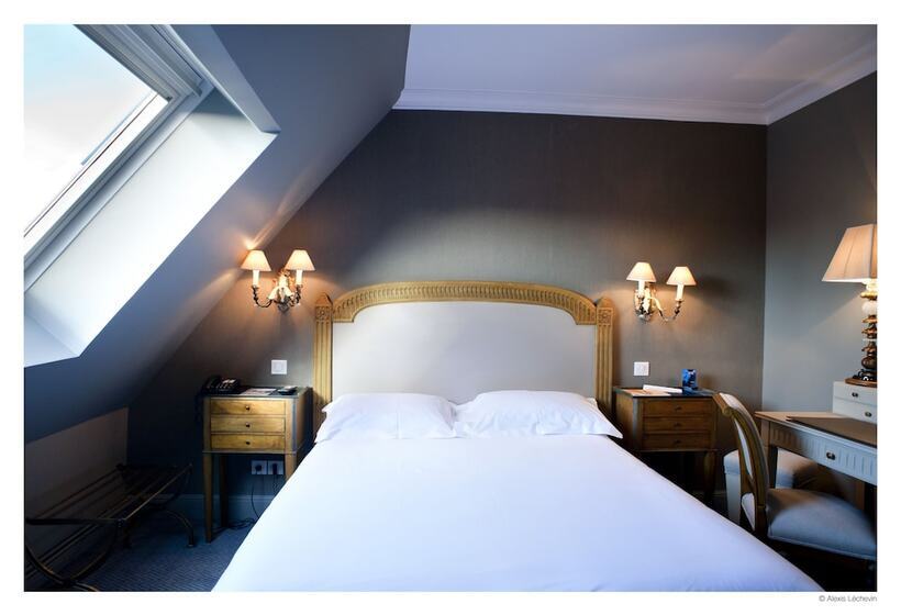 Deluxe Room, De La Treille