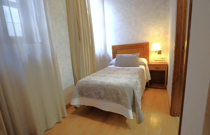 اتاق استاندارد, Granada Centro