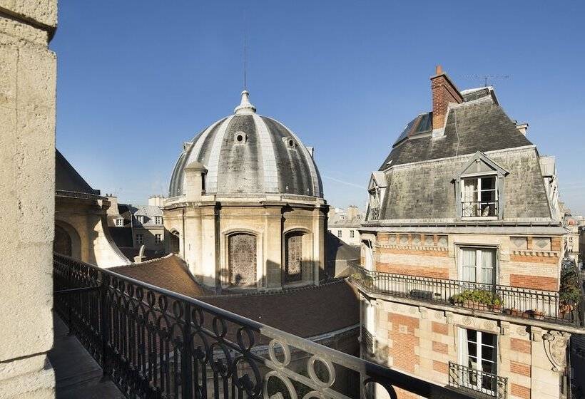 سوییت خانوادگی, Lumen Paris Louvre