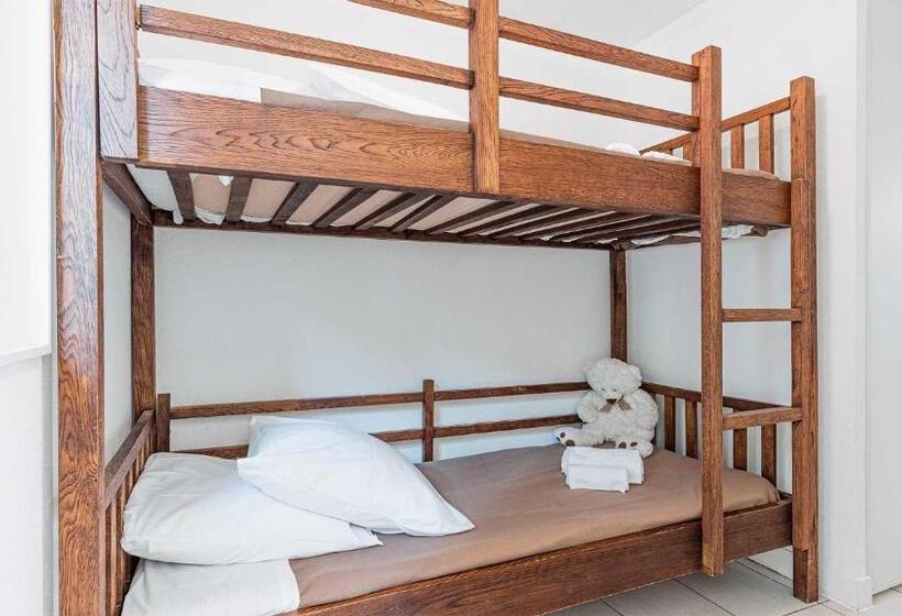 استودیوی استاندارد, Madame Vacances Les Rives Marines