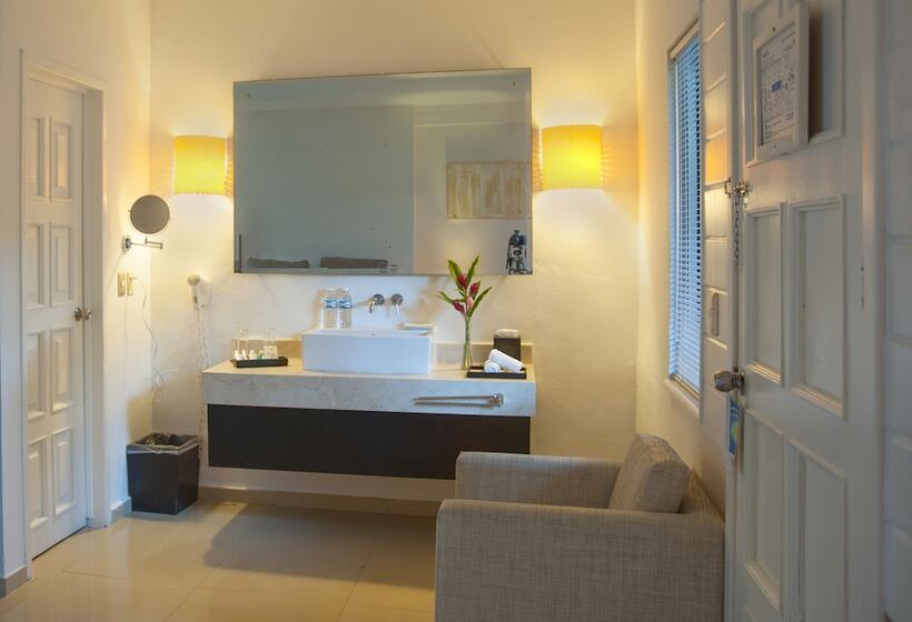 اتاق سوپریور با تخت بزرگ, Magic Blue Spa Boutique Hotel Adults Only