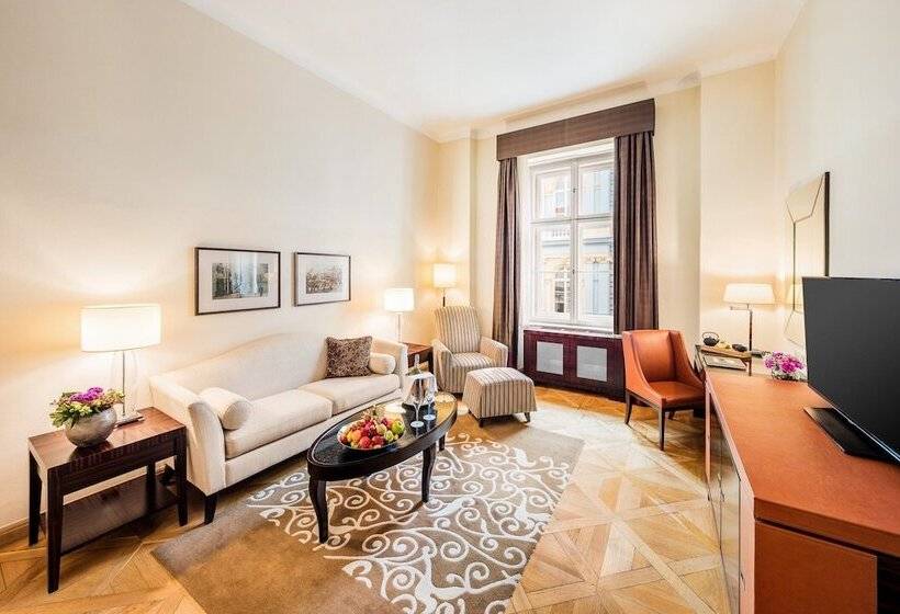 Suite Deluxe, Mandarin Oriental Prague