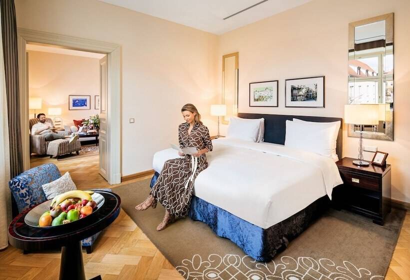 Deluxe Suite, Mandarin Oriental Prague