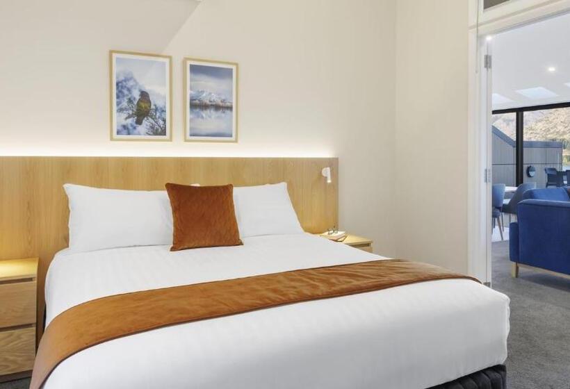 , Oaks Queenstown Shores Resort