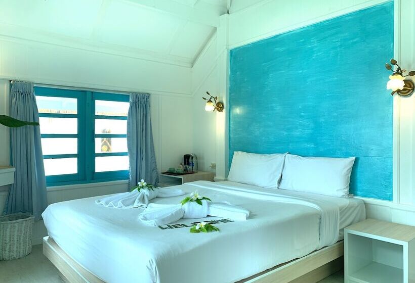 اتاق استاندارد با چشم‌انداز باغ, Sand Sea Beach Resort