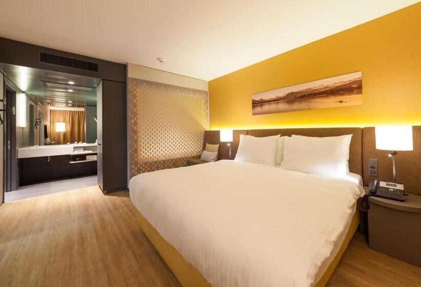 سوییت, Radisson Blu Hotel, Lucerne