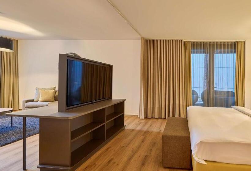 سوییت جونیور, Radisson Blu Hotel, Lucerne