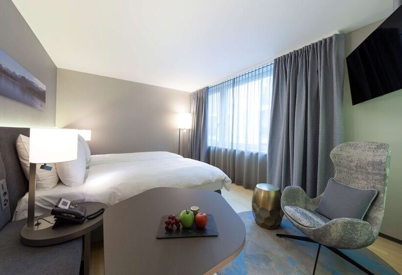 Quarto superior, Radisson Blu , Lucerne