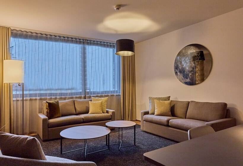 سوییت جونیور, Radisson Blu Hotel, Lucerne
